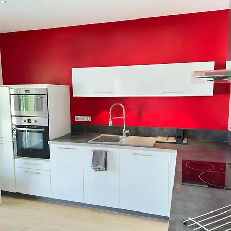 Entier Avec Piscine Apartman