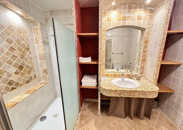 Entier Avec Piscine *